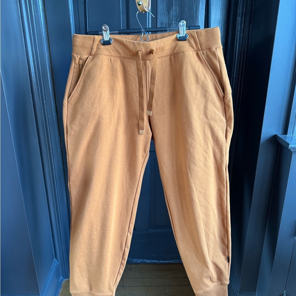 Athleta Women’s Triumph Jogger – Size XL – Ultra Soft & Stylish